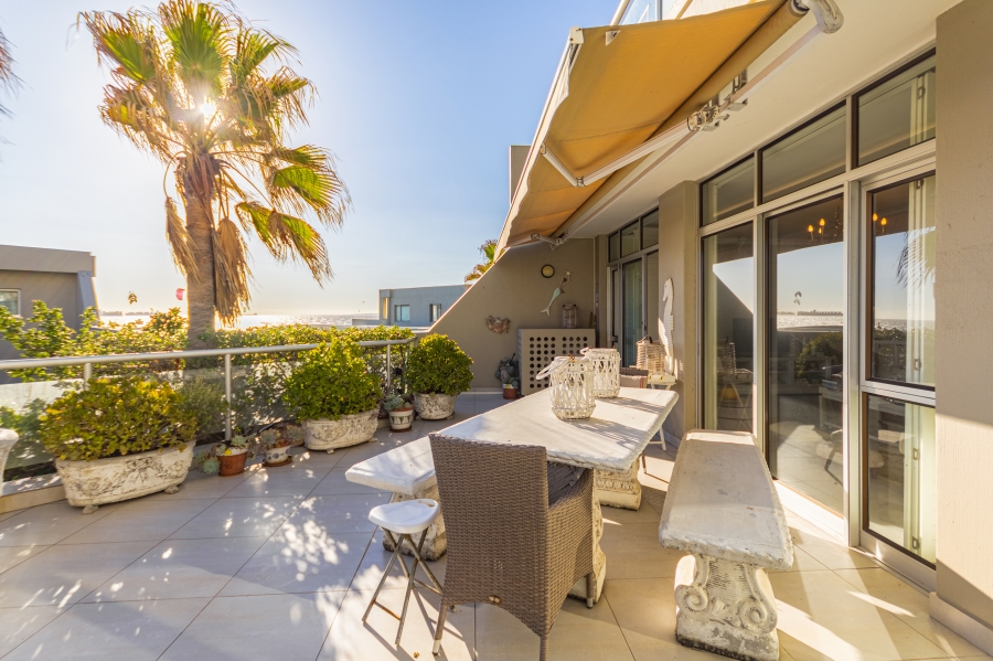 2 Bedroom Property for Sale in Table View Western Cape